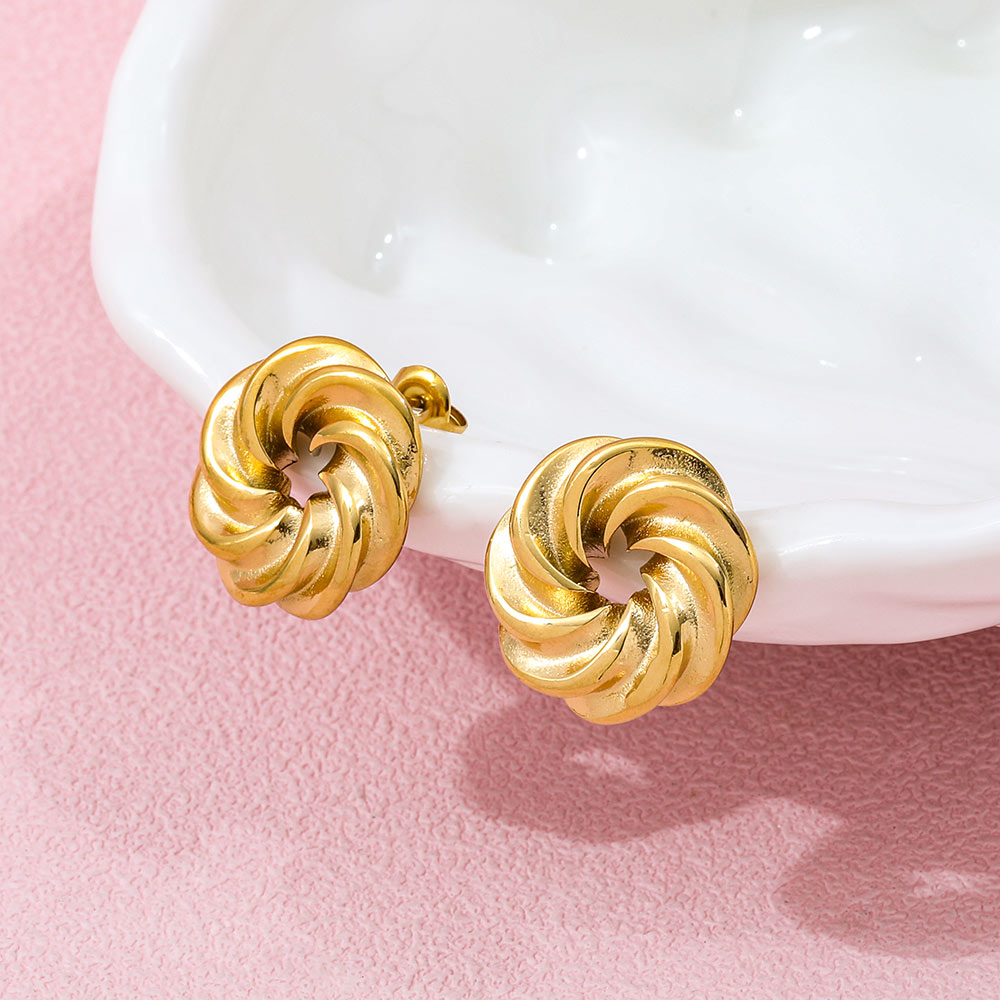 Twisted Stud Earrings | 18K Gold Plated