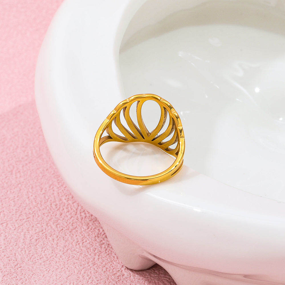 Crown Chunky Band Ring | 18K Gold Plated