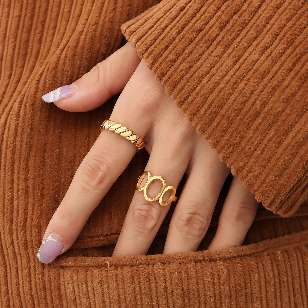 Twist Rope Ring | 18K Gold Plated