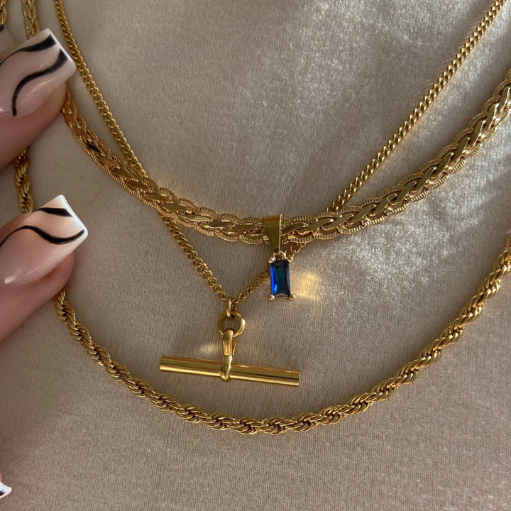 Toggle Bar Pendant Necklace | 18K Gold Plated