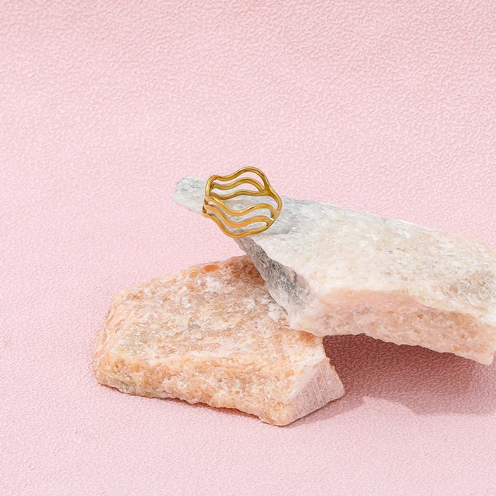 Layered Waved Lines Ring | 18K Gold Plated