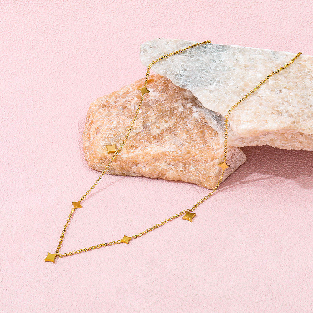Shiny Star Necklace | 18K Gold Plated