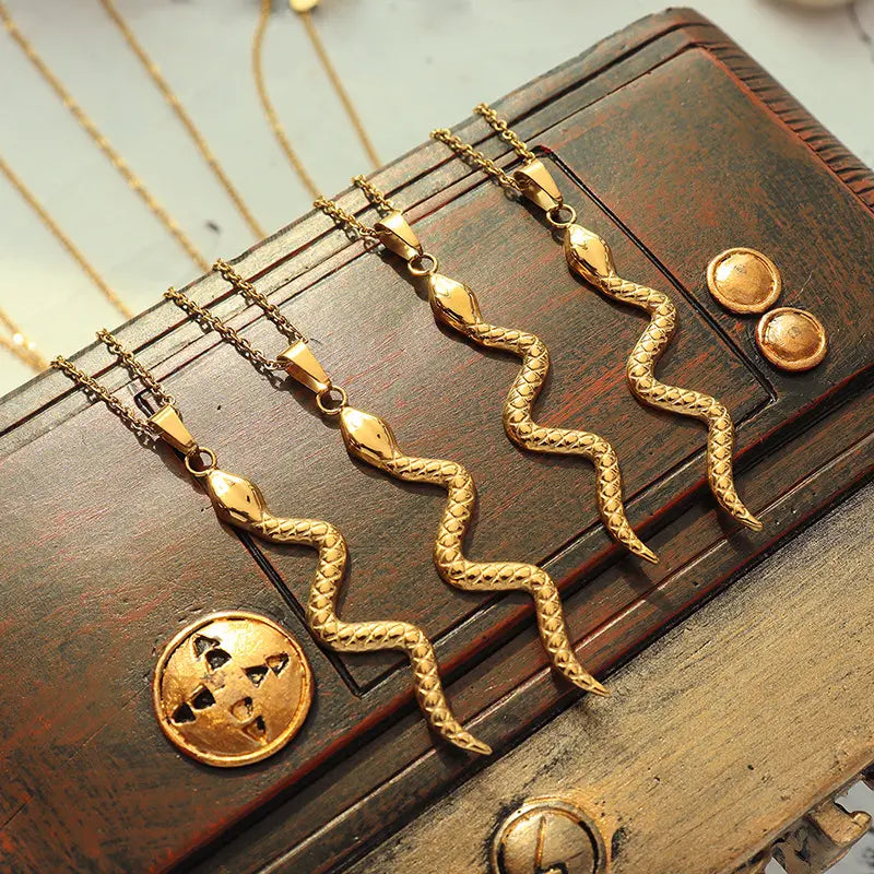 Bending Snake Pendant Necklace