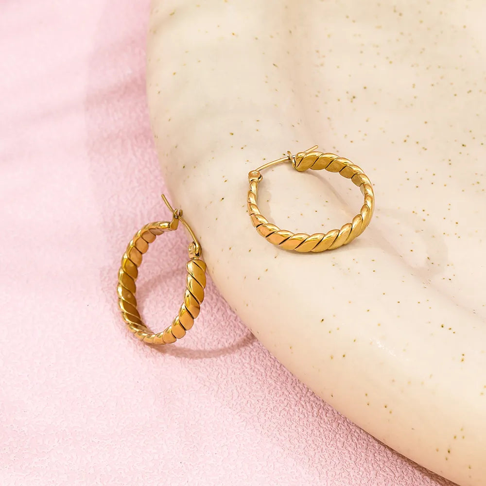 Line Hoop Earring | 18K Gold Plated