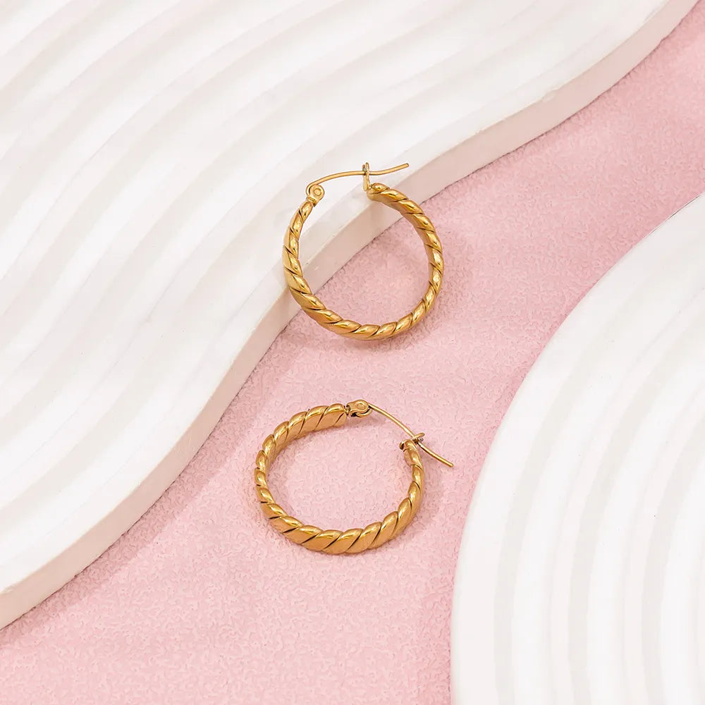 Line Hoop Earring | 18K Gold Plated