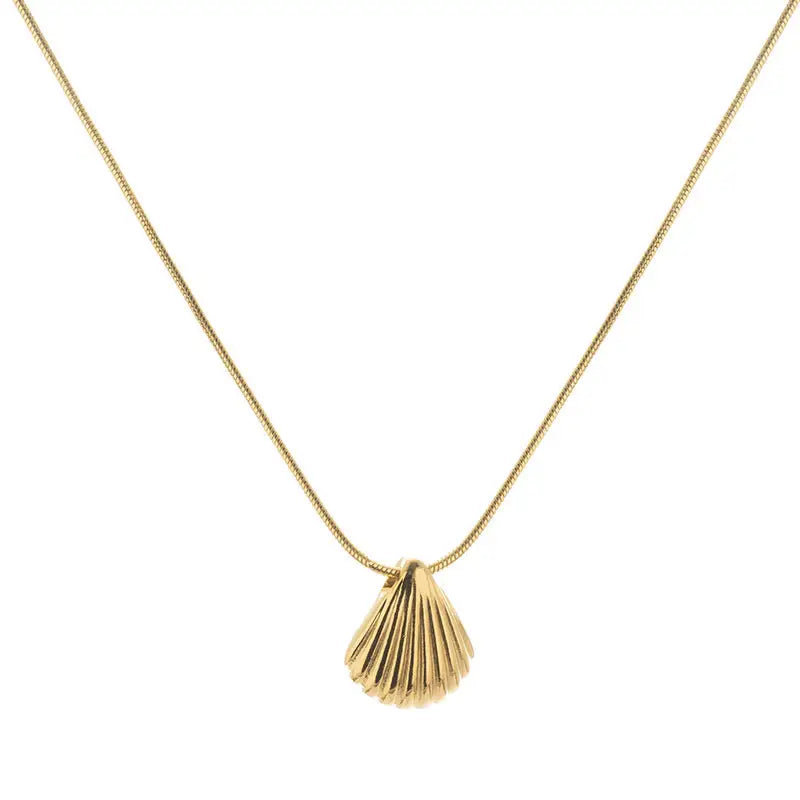 Shell Pendant Necklace | 18K Gold Plated