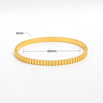 Gear Shape Bangle Bracelet | 18K Gold Plated