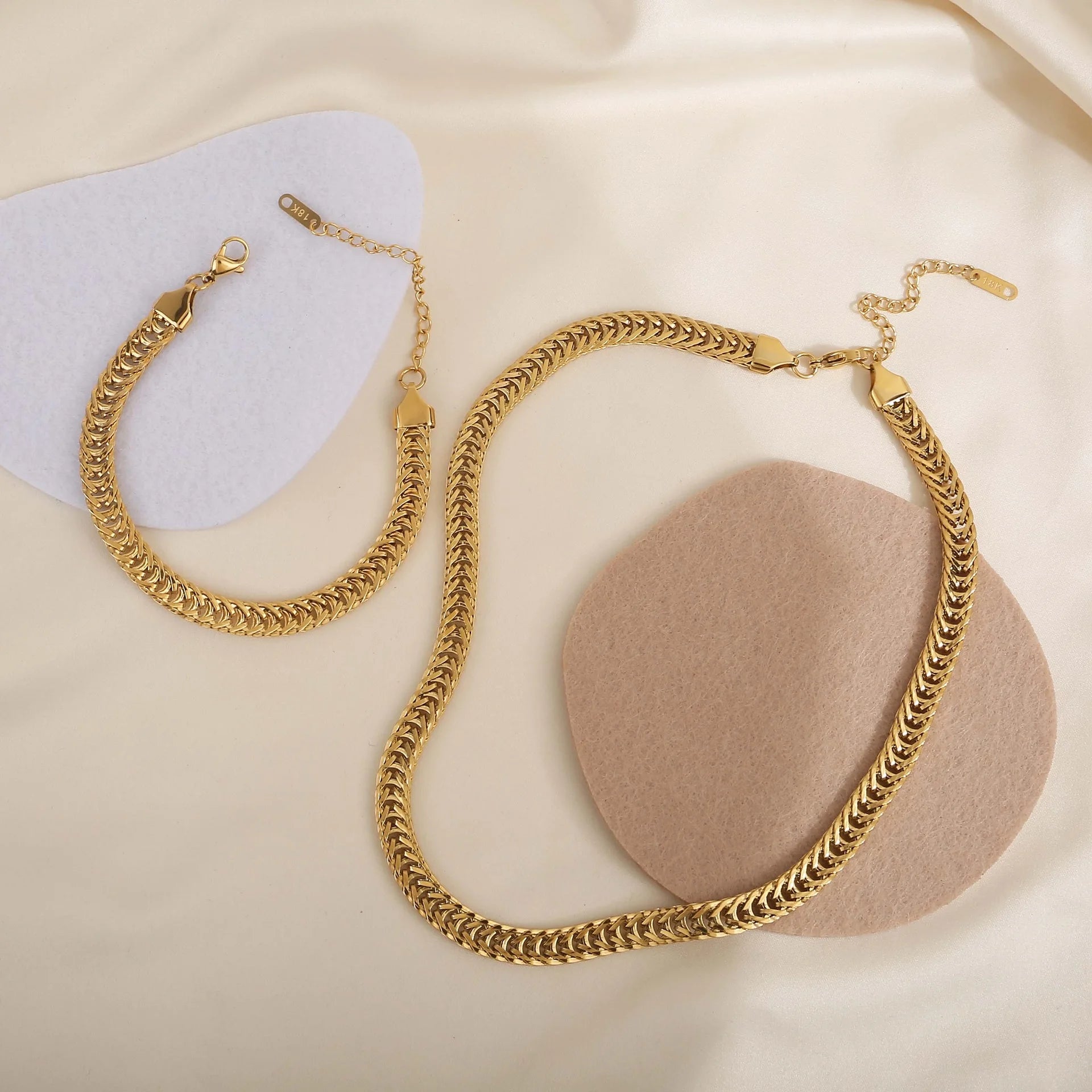 Chunky Knit Style Necklace and Bracelet