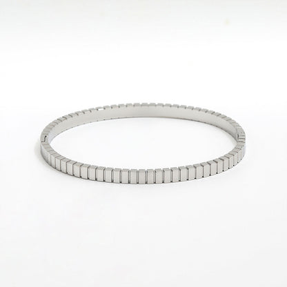 Gear Shape Bangle Bracelet | 18K Gold Plated
