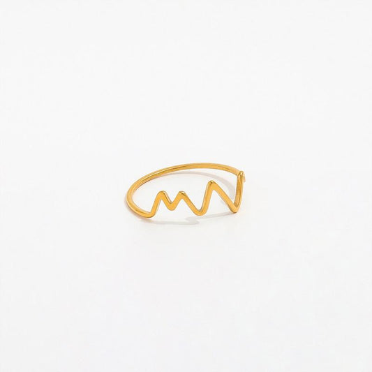 Waved Lines Super Fine Ring | 18K Gold Plated