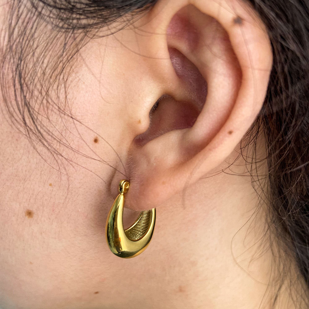 Oval Vintage Hoop Earrings | 18K Gold Plated