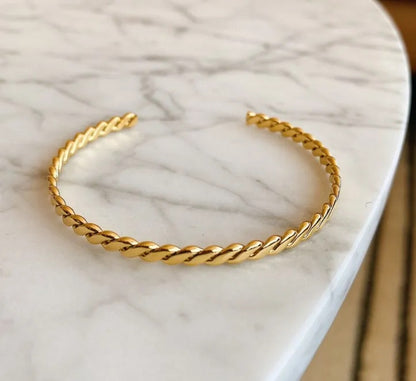 Knit Style 18K Gold Plated Cuff Bangle